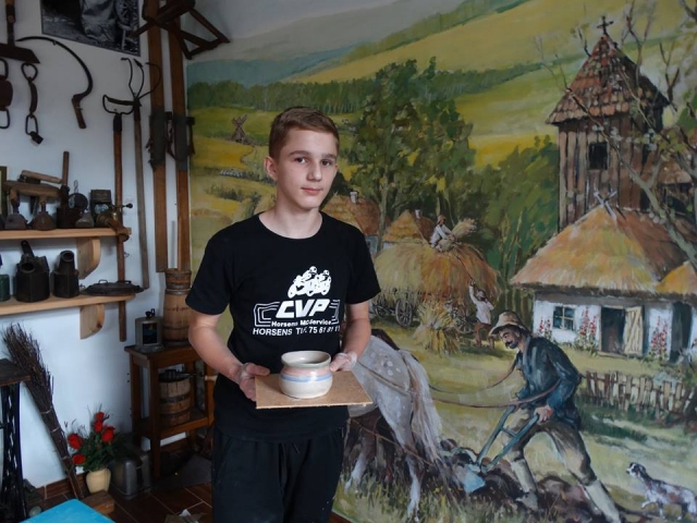 22552845_1947364385523198_5326117149938766426_n